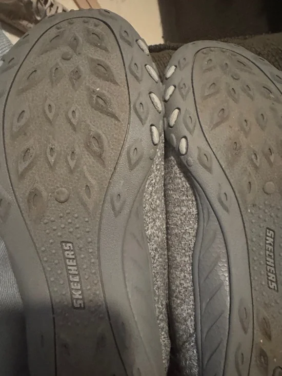 Skechers Women's Gray Knit Slip-On Loafer SZ 6.5 - Picture 13 of 15